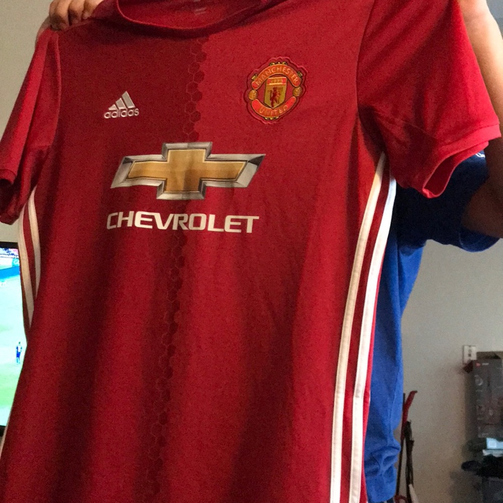 Men’s adidas Manchester United jersey w/clima cool